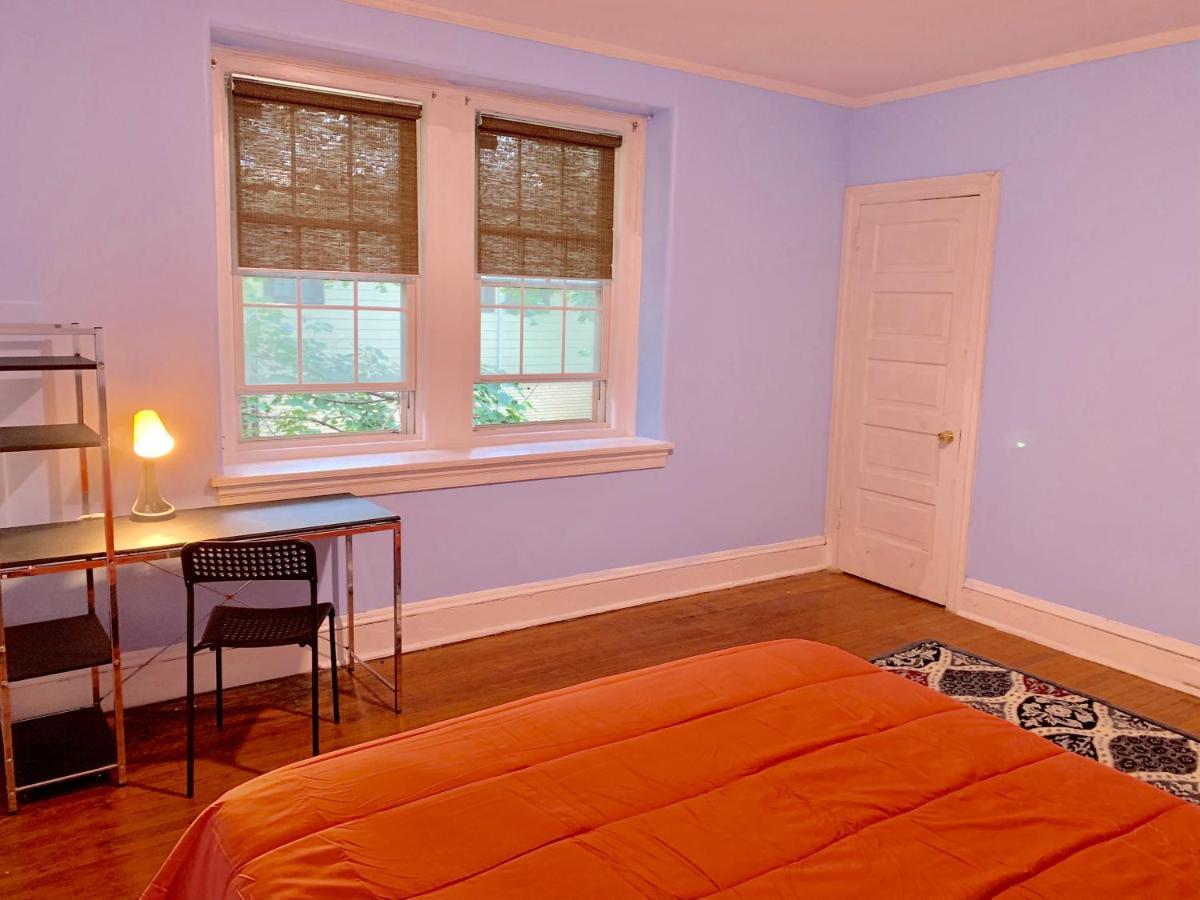 Comfortable Overbrook Mansion Apartment Philadelphia Exterior photo
